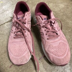 New Balance gym shoes